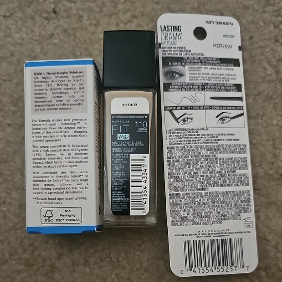 Maybelline Fit Me Matte Foundation and Lip Crayon Set - Picture 2 of 2